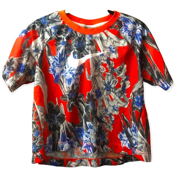 Nike Sportswear Hyper Femme Perforated Floral Print Short Sleeve Top Size M - Picture 3 of 6